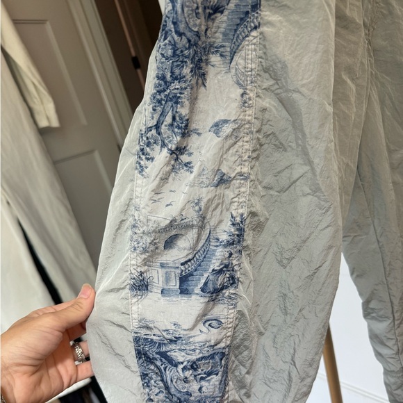 Urban Outfitters | Light Grey Windbreaker Jogger Pants Blue Chinoiserie Print - Picture 3 of 6